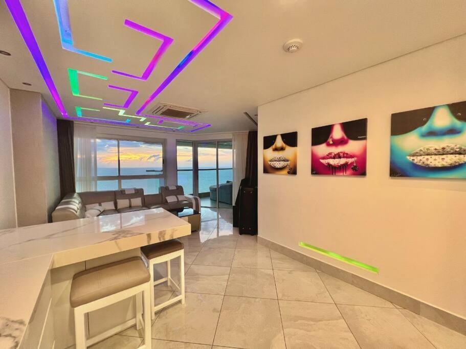 Guest Friendly 3 Bedroom Beachfront Cartagena