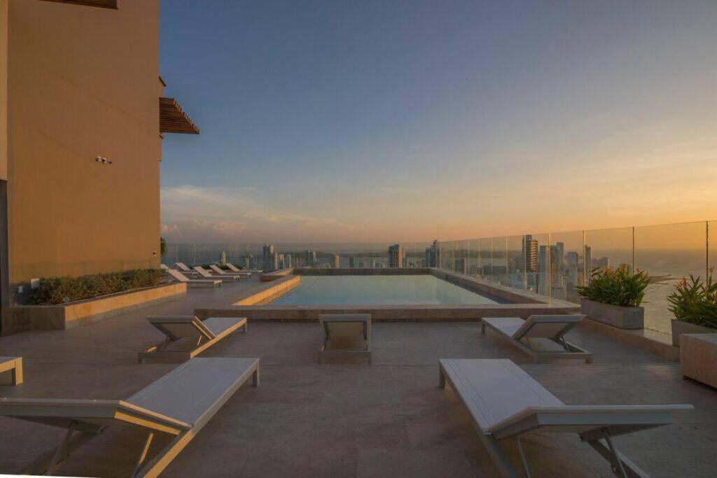 Guest Friendly 3 Bedroom Beachfront Apartamento Cartagena