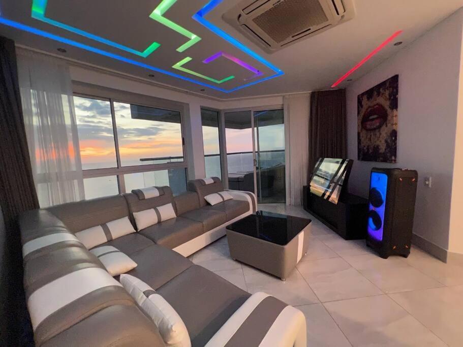 Guest Friendly 3 Bedroom Beachfront Apartamento Cartagena